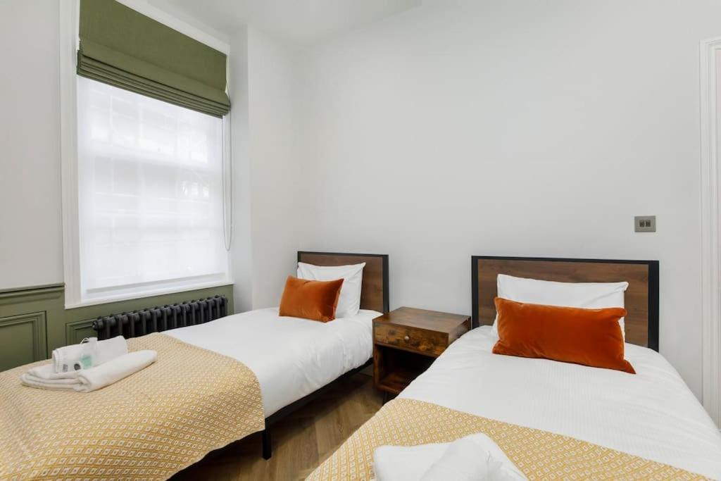Апартаменти Aldwark View With Free Parking Йорк Екстер'єр фото